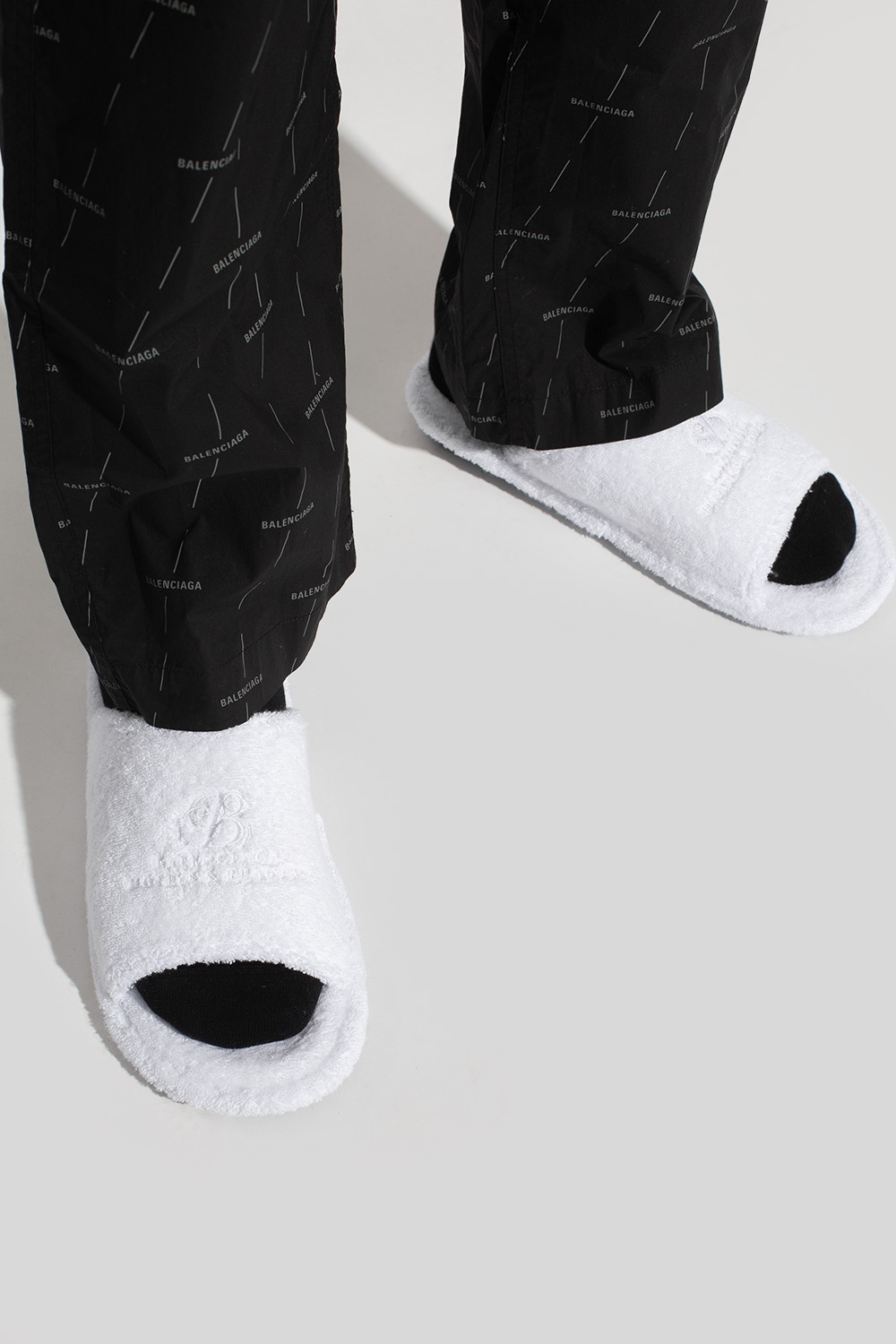 Balenciaga ‘Home’ slides with logo